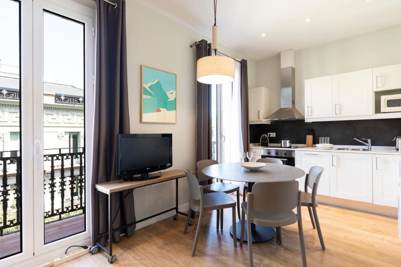 Aspasios Urquinaona Apartments Barcelona Luaran gambar