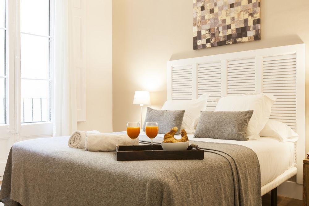 Aspasios Urquinaona Apartments Barcelona Luaran gambar