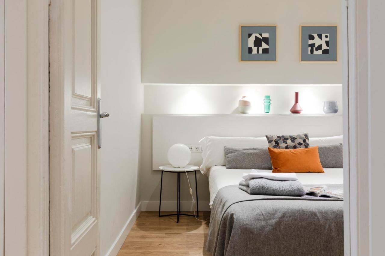Aspasios Urquinaona Apartments Barcelona Luaran gambar